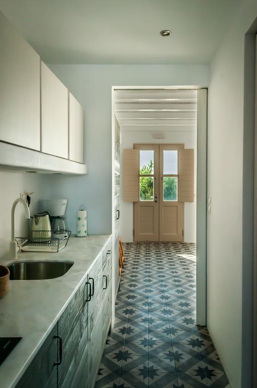 Milia Gi Suites Pollonia Quarto foto